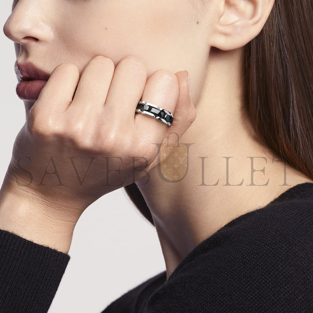 CHANEL ULTRA RING J2636