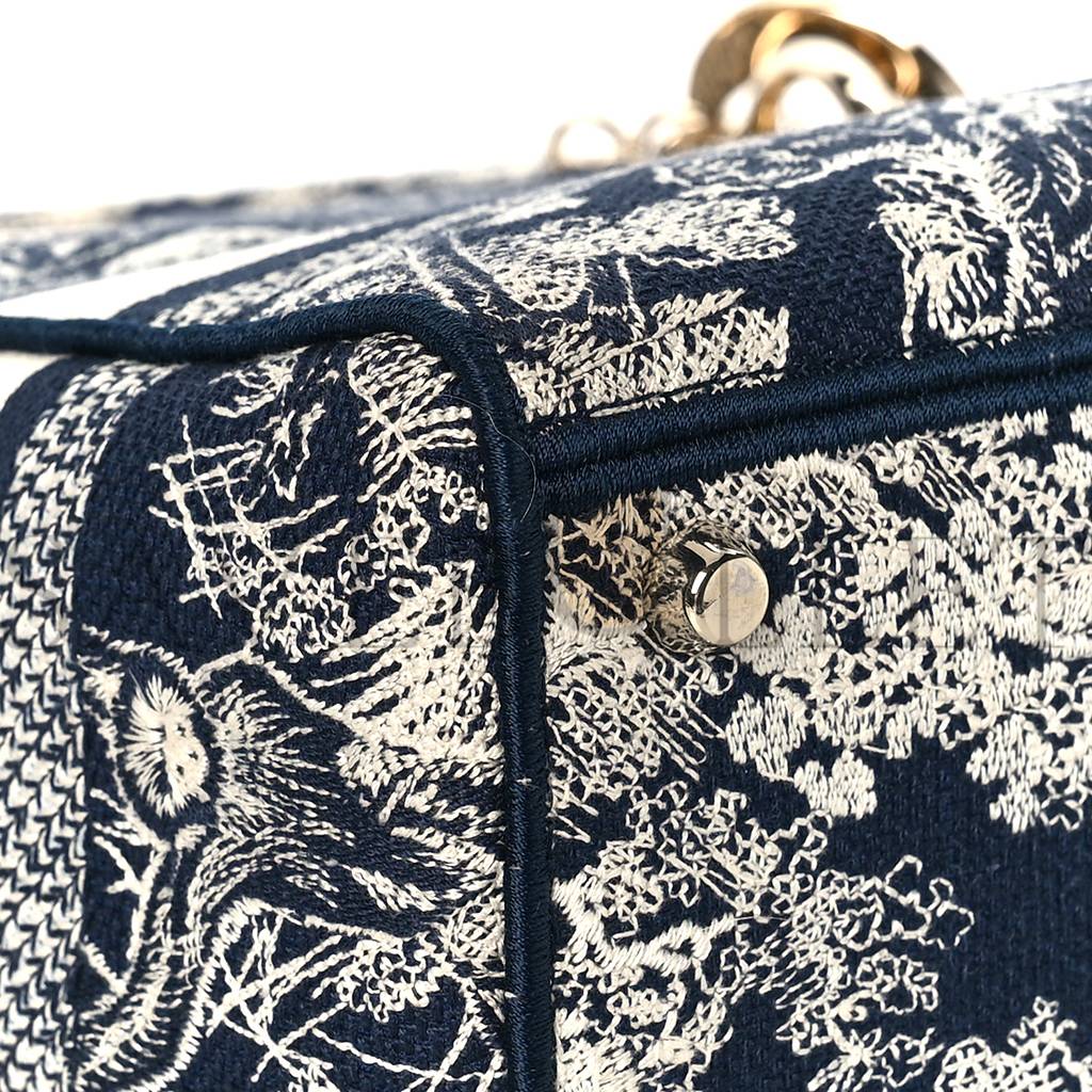 DIOR TOILE DE JOUY EMBROIDERED MEDIUM LADY D-LITE BLUE (23*20*12.1cm)